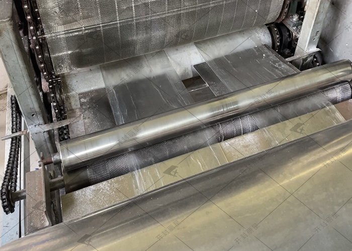 麗星全自動圓形粉皮機，日產(chǎn) 3 噸的專用設(shè)備